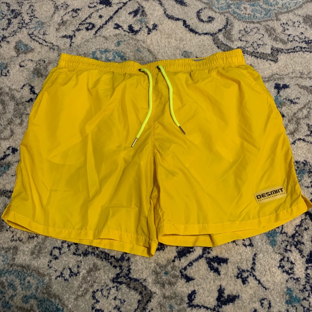Size 38-40 Yellow XXXL DESMIT Swim Trunks